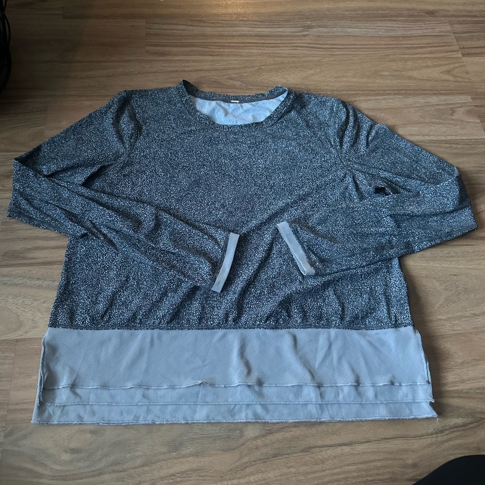 Lululemon | Long sleeve - size medium